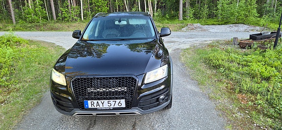 Audi Q5 2 of 5