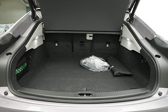 Volvo ES90 7 of 17