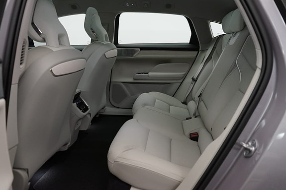 Volvo ES90 6 of 17
