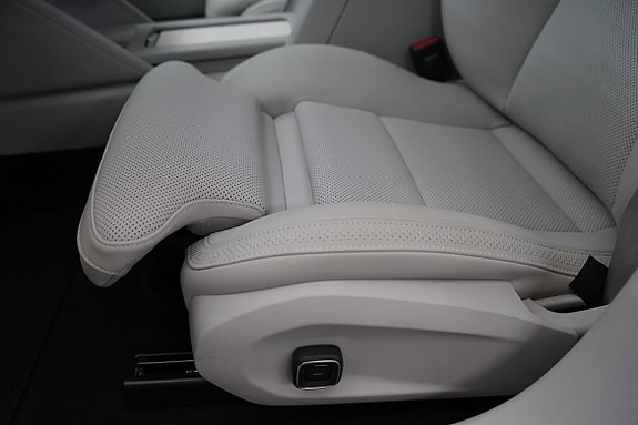 Volvo ES90 10 of 17