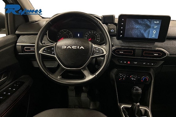 Dacia Sandero 7 of 11