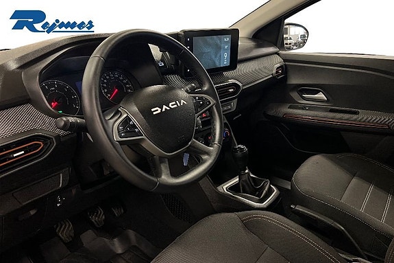 Dacia Sandero 8 of 11