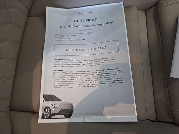 Volvo XC90 15 of 16