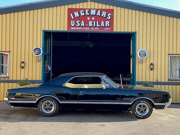 Buick Special 18 of 29