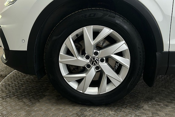 Volkswagen Tiguan 12 of 26