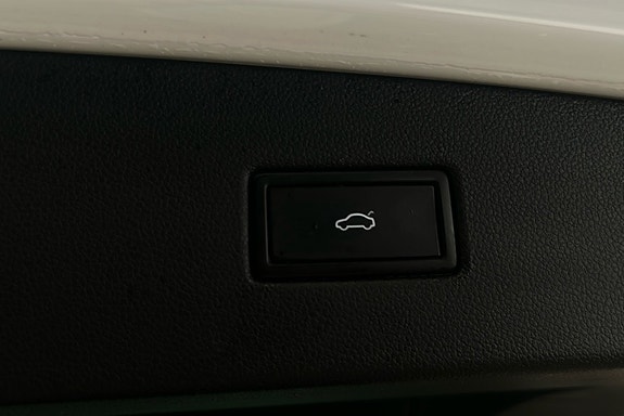 Volkswagen Tiguan 15 of 26
