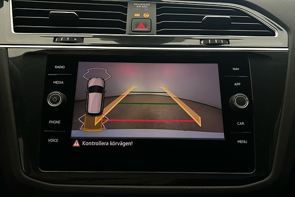 Volkswagen Tiguan 24 of 26