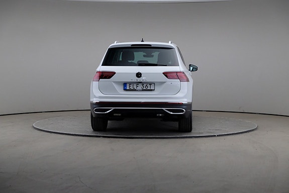 Volkswagen Tiguan 5 of 26