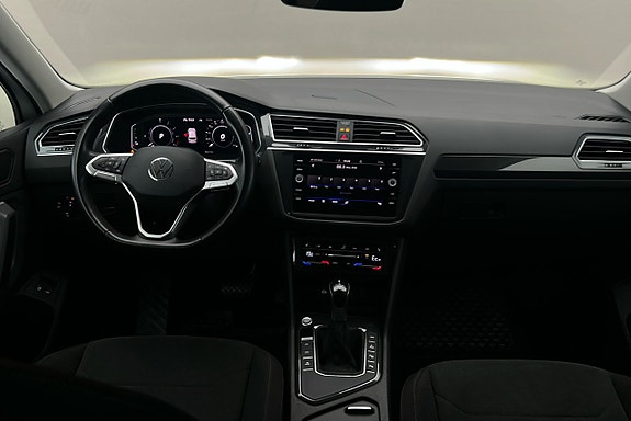 Volkswagen Tiguan 6 of 26