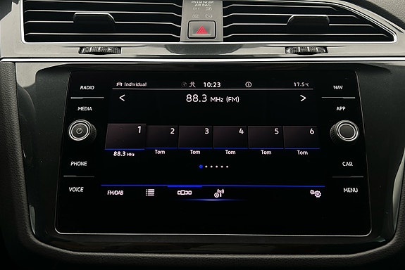 Volkswagen Tiguan 8 of 26