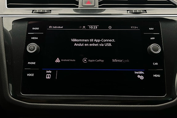 Volkswagen Tiguan 26 of 26