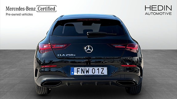 Mercedes-Benz CLA250 e 7 of 25