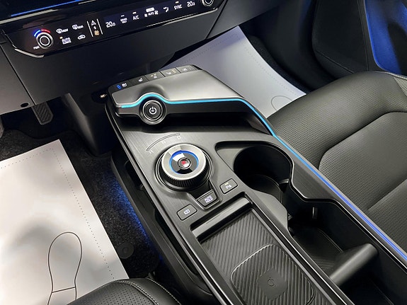 Kia EV6 12 of 25
