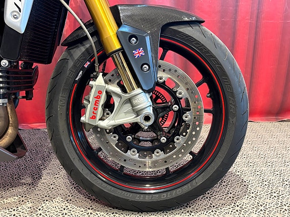 Triumph SPEED TRIPLE R 4 of 17