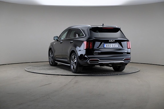 Kia Sorento 2 of 5
