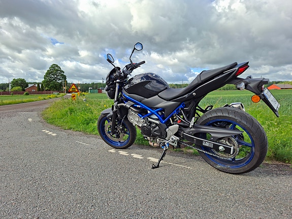 Suzuki SV650 5 of 6
