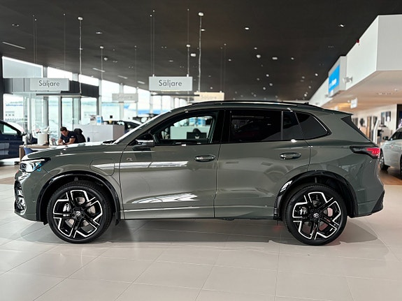 Volkswagen Tiguan 17 of 24