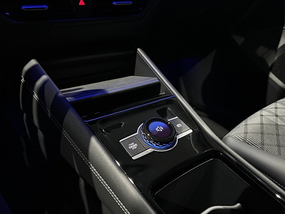 Volkswagen Tiguan 16 of 24