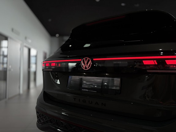 Volkswagen Tiguan 24 of 24