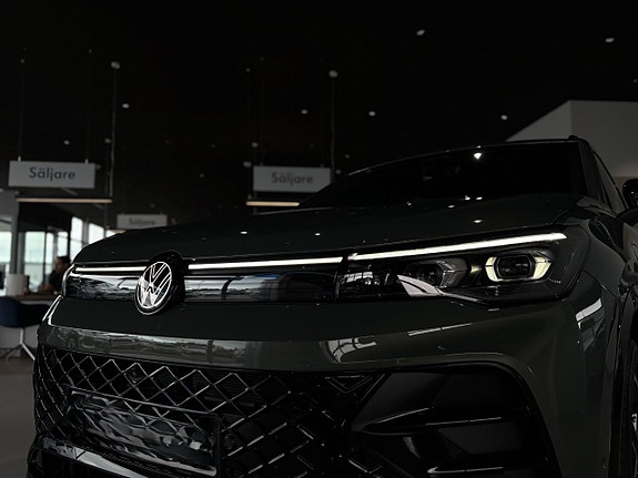 Volkswagen Tiguan 10 of 24