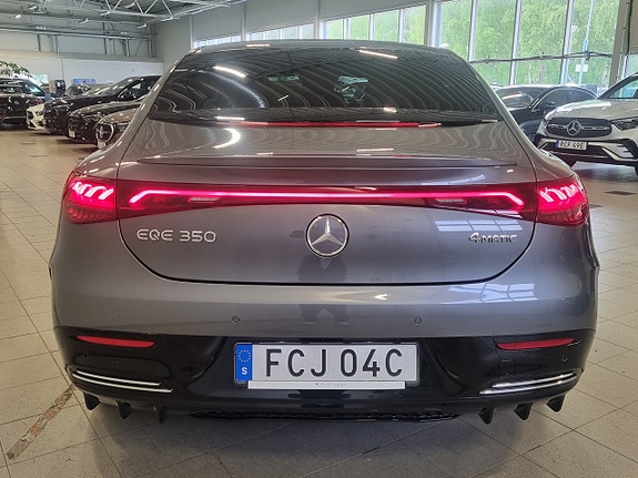 Mercedes-Benz EQE350 5 of 5