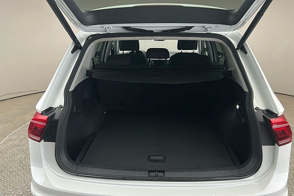 Volkswagen Tiguan Allspace 14 of 27