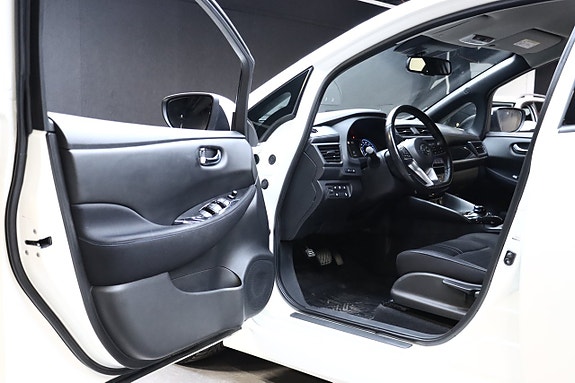 Nissan Leaf 11 of 26