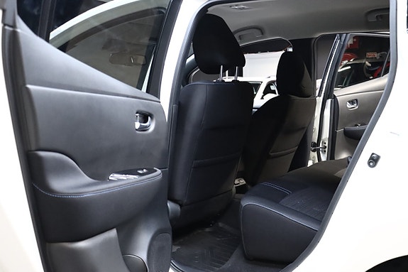 Nissan Leaf 13 of 26