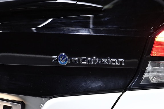 Nissan Leaf 10 of 26