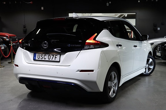 Nissan Leaf 5 of 5