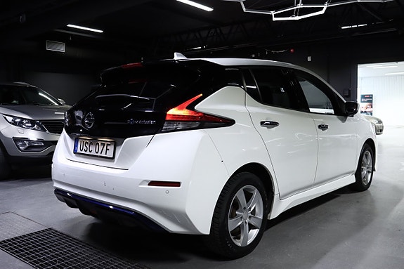 Nissan Leaf 9 of 26