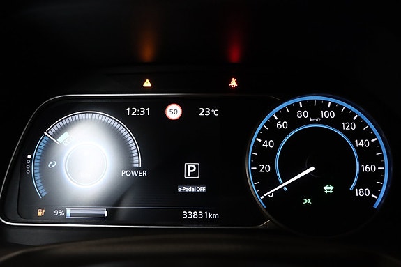 Nissan Leaf 26 of 26
