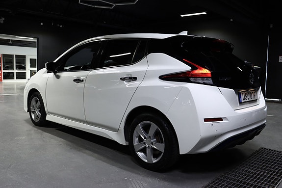 Nissan Leaf 8 of 26