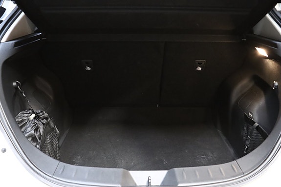 Nissan Leaf 17 of 26