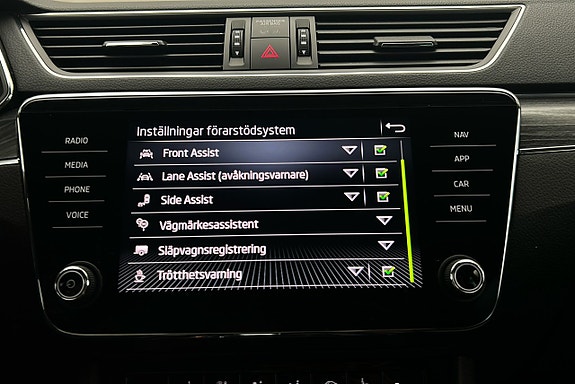 Skoda Superb 27 of 30