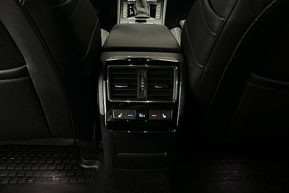 Skoda Superb 24 of 30