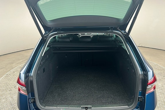 Skoda Superb 14 of 30
