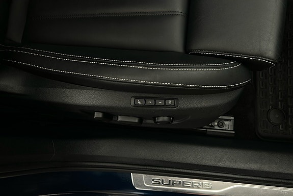 Skoda Superb 21 of 30