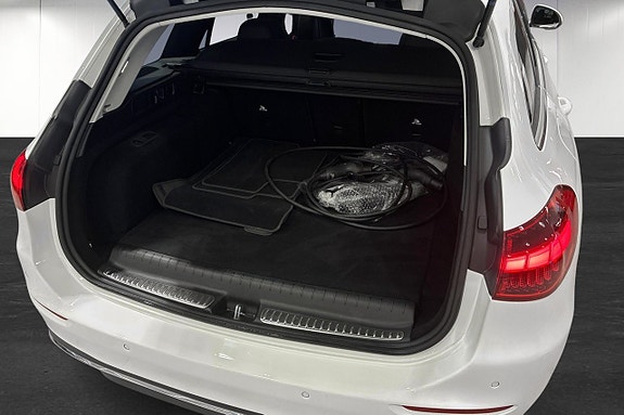 Mercedes-Benz C300 e 12 of 14