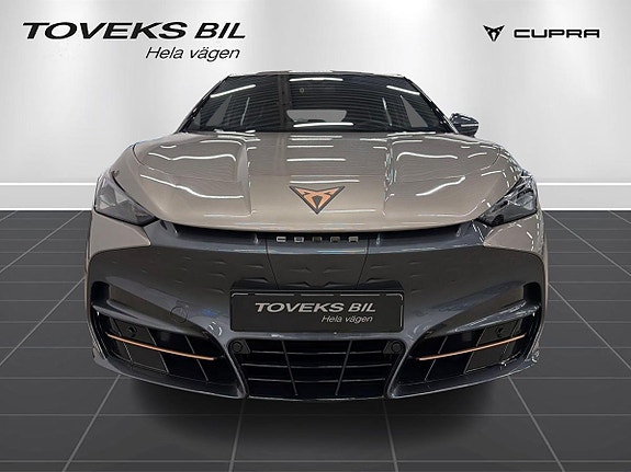 Cupra Tavascan 7 of 20