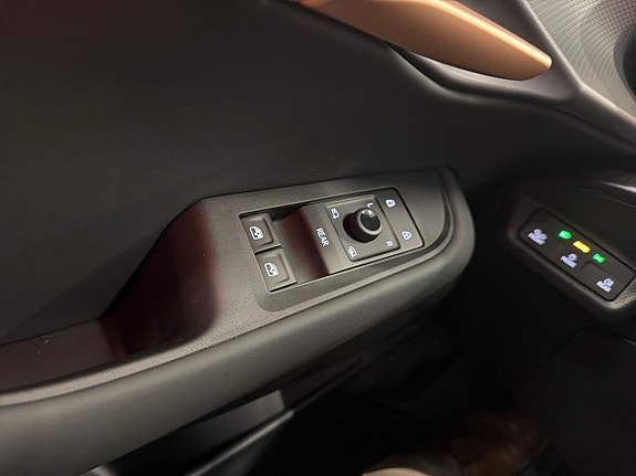 Cupra Tavascan 12 of 20