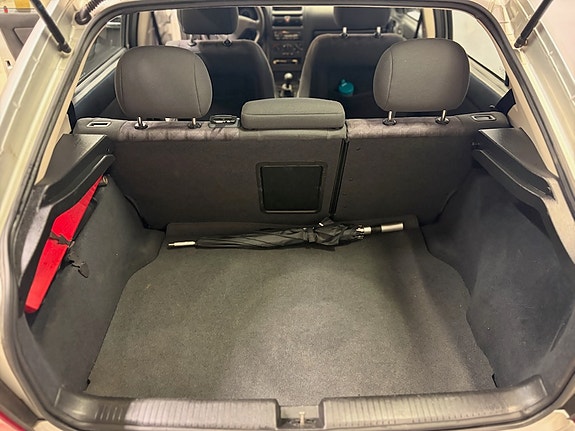 Opel Astra 4 of 4