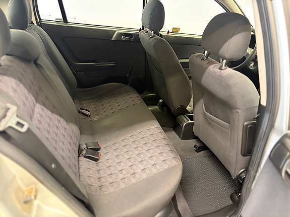 Opel Astra 2 of 4