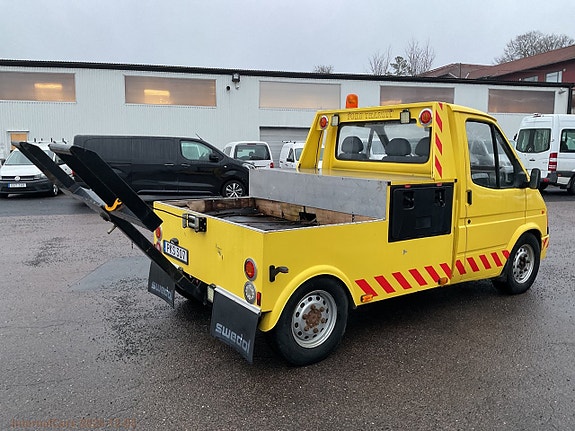 Ford Transit 3 of 5