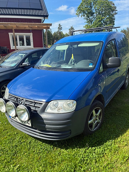 Volkswagen Caddy 2 of 5
