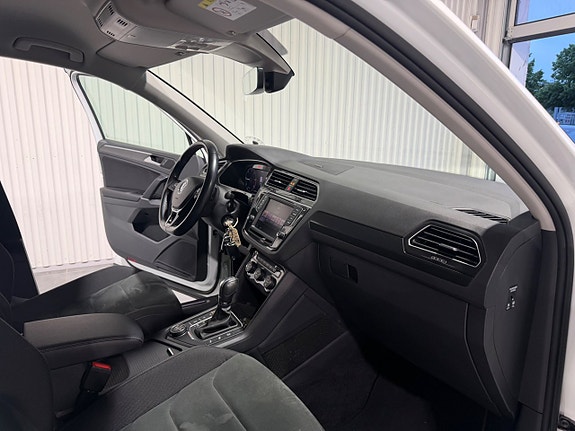 Volkswagen Tiguan 13 of 17