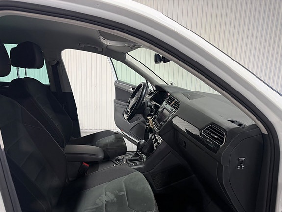 Volkswagen Tiguan 14 of 17