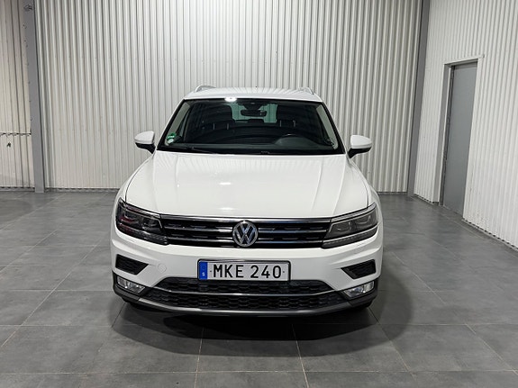 Volkswagen Tiguan 6 of 17