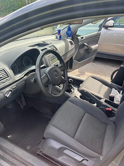 Volkswagen Golf IV 7 of 14