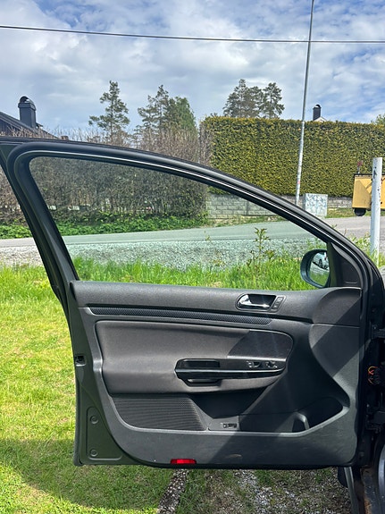 Volkswagen Golf IV 6 of 14